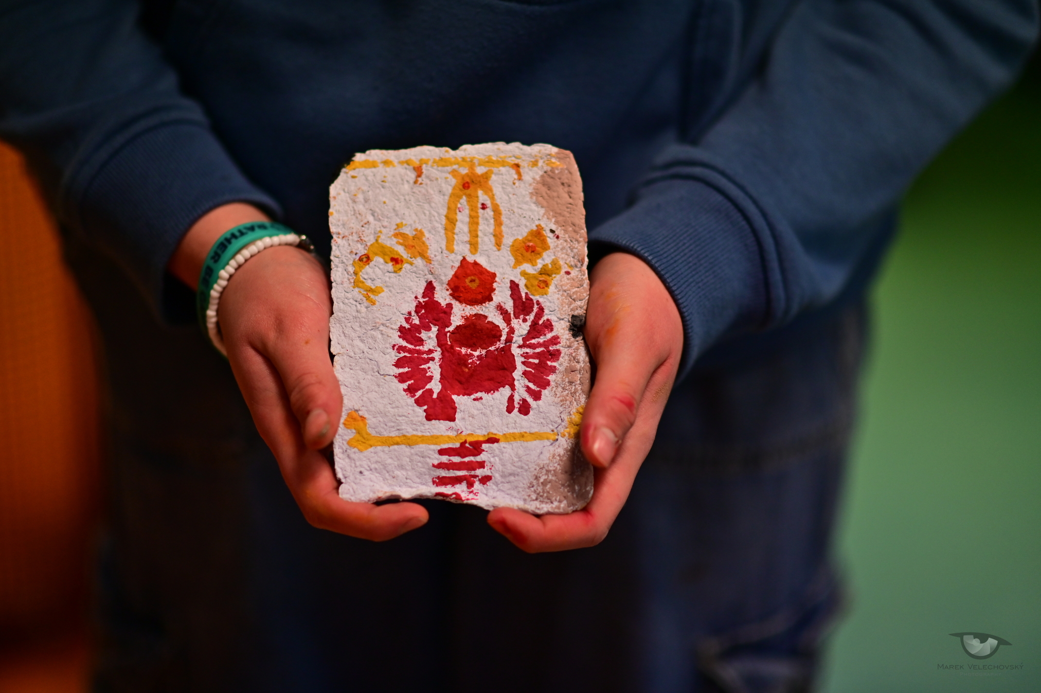 Ruční výroba papíru a hieroglyfy